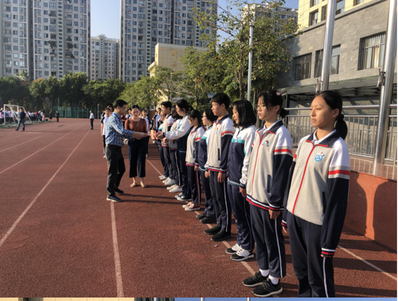 首页 学生频道 团队建设 内容 大 队 长:林大钧 副大队长:曹袁珺 组织